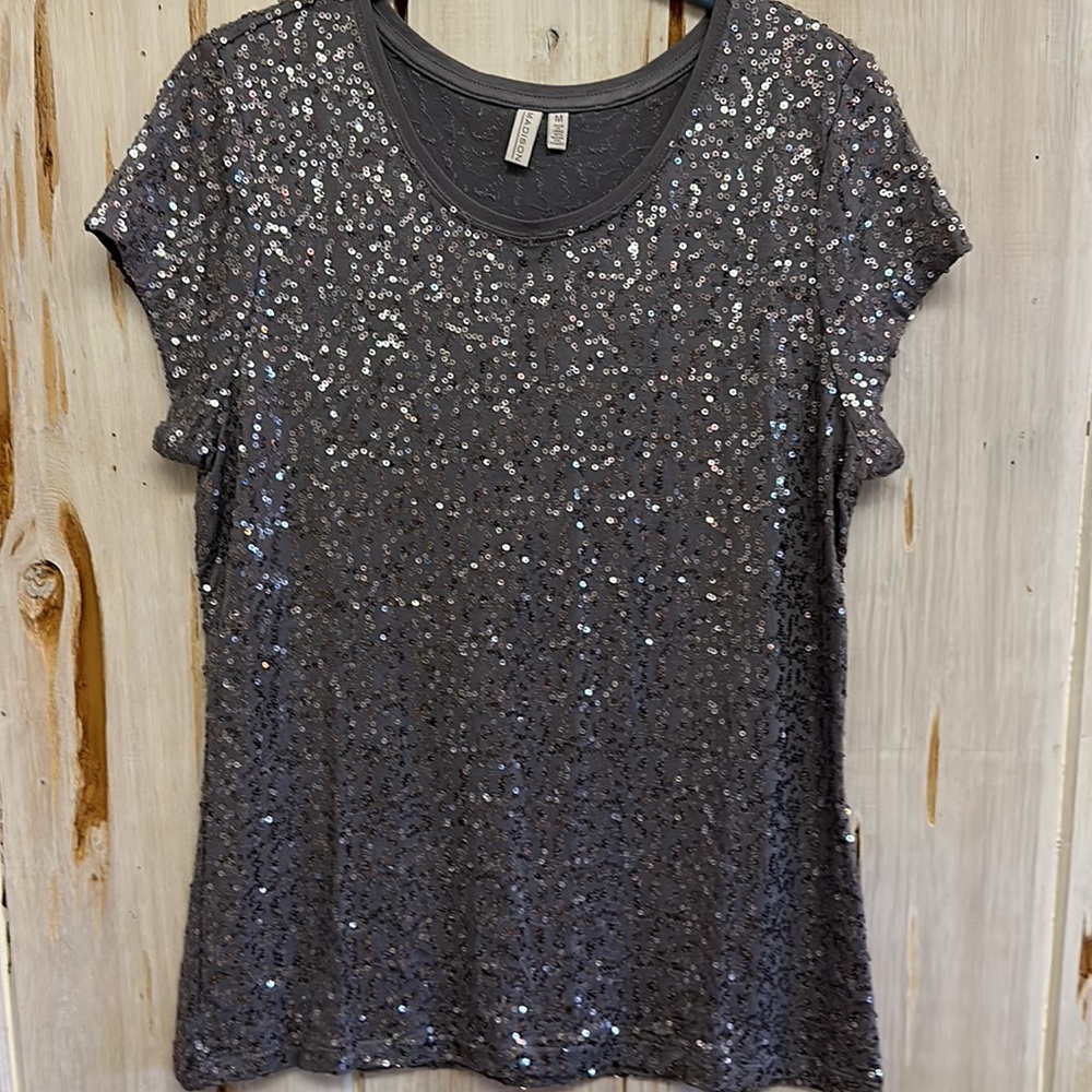 Madison Gray/Silver Sequin Short-Sleeved Top